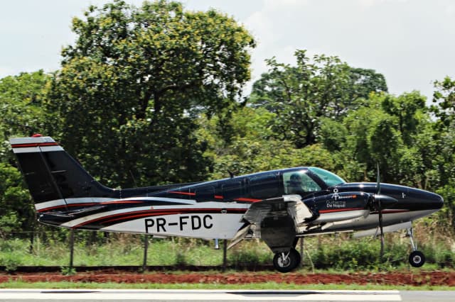 Beechcraft Baron 58